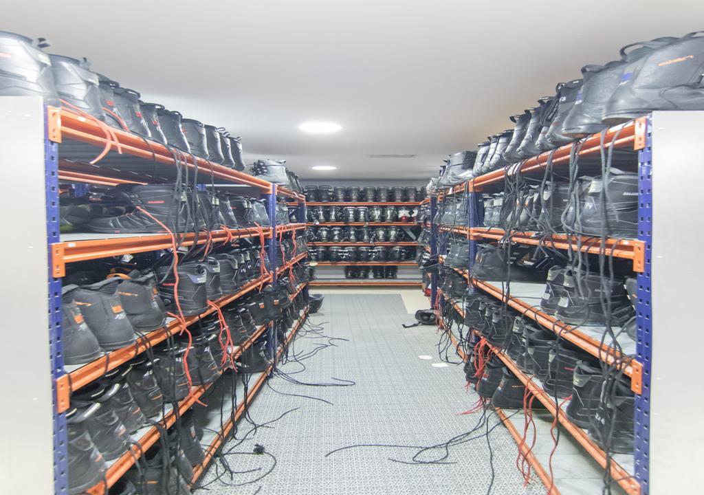 Albergue Inturjoven Сьерра-Невада Экстерьер фото